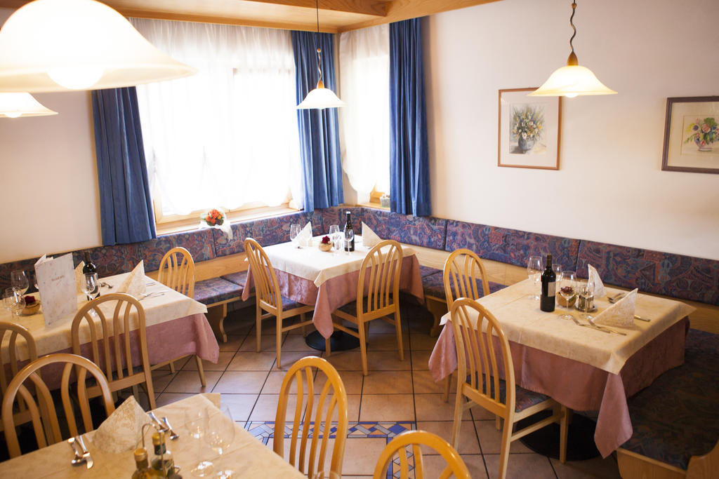 Gasthaus Abram Ora / Auer 外观 照片